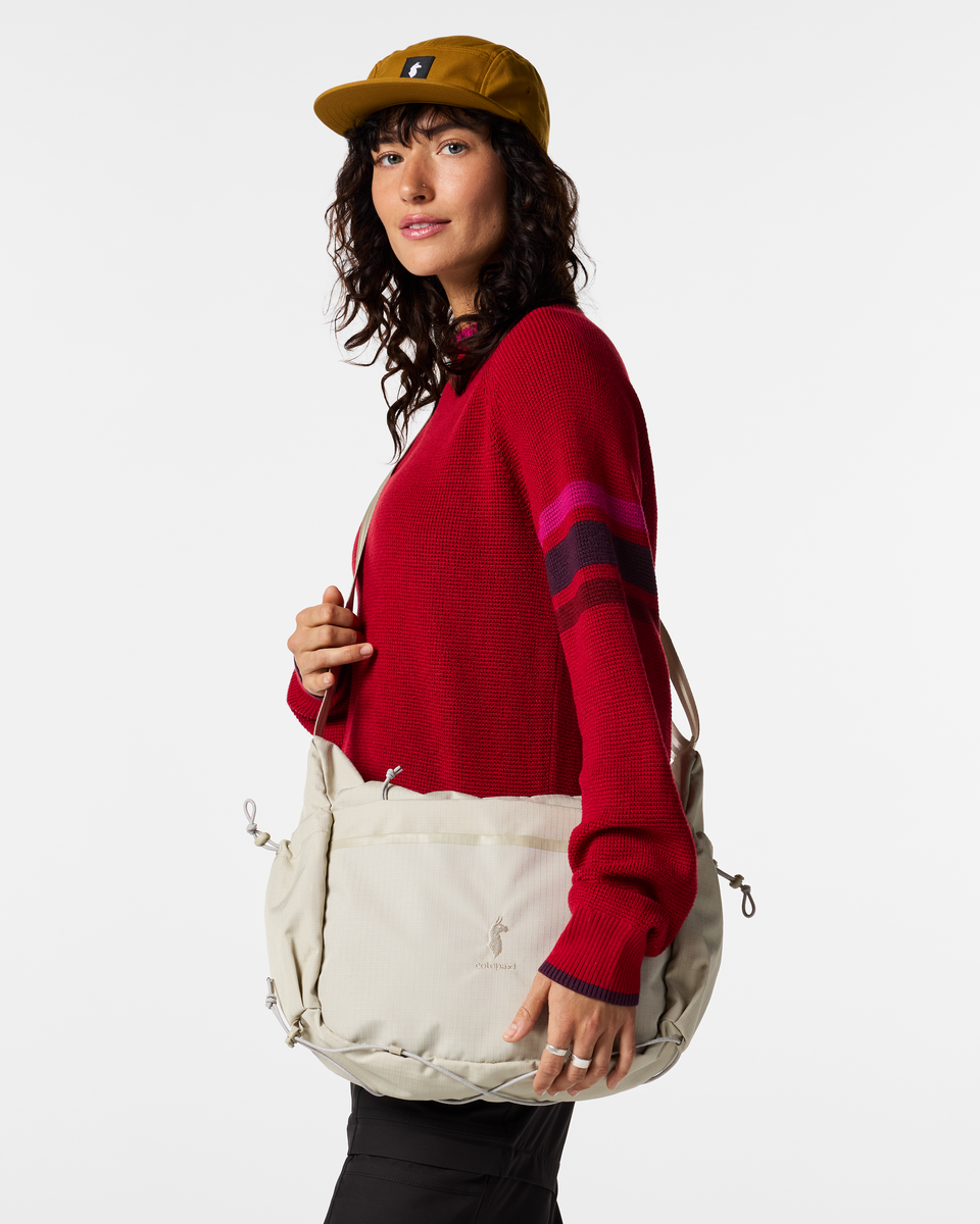 Viaje 12L Shoulder Bag